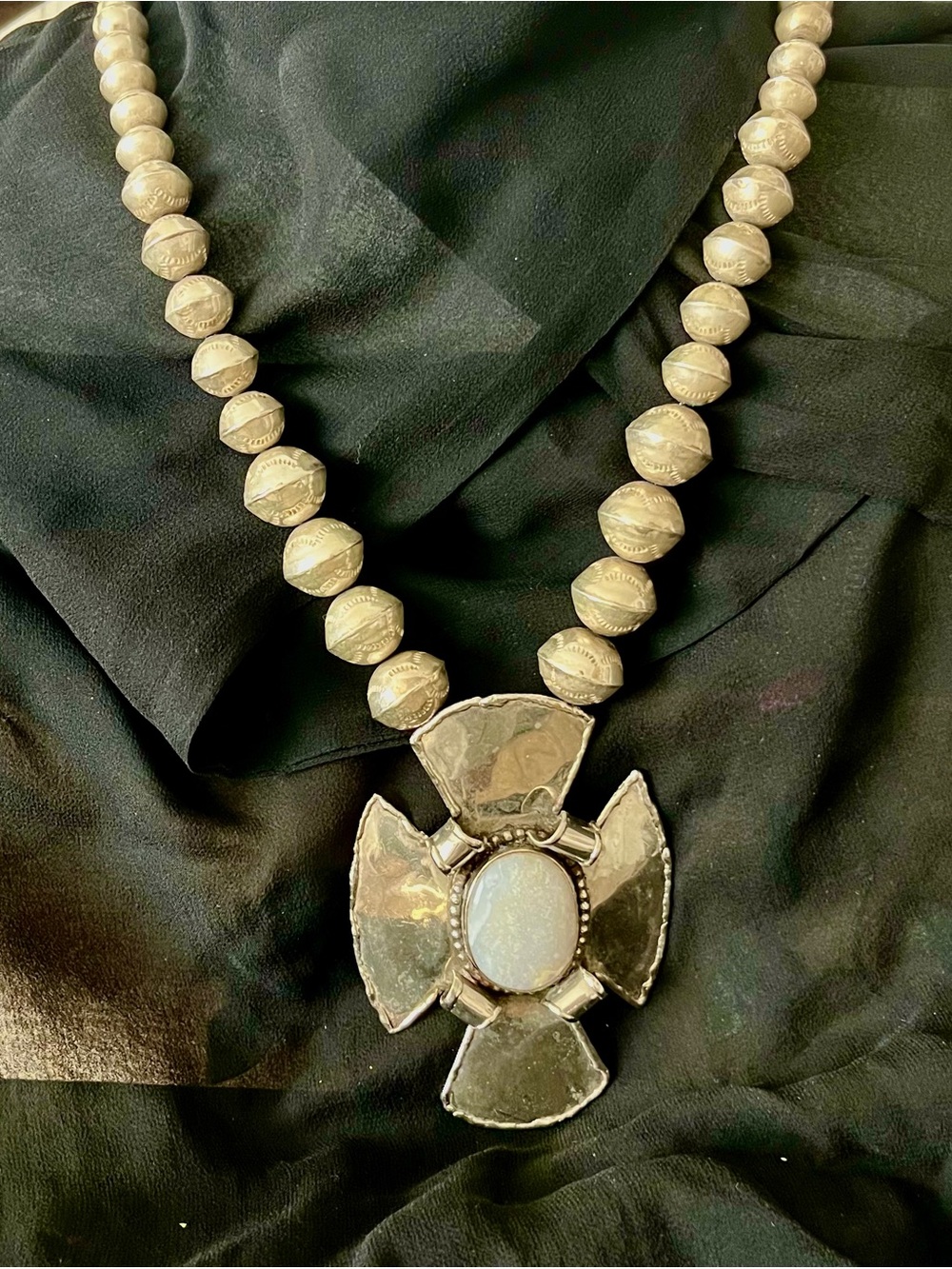 VINTAGE NATIVE AMERICAN NAVAJO STERLING SILVER CROSS pendant NECKLACE